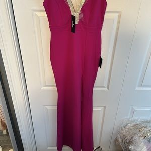 Lulu’s Magenta (purple tone) gown